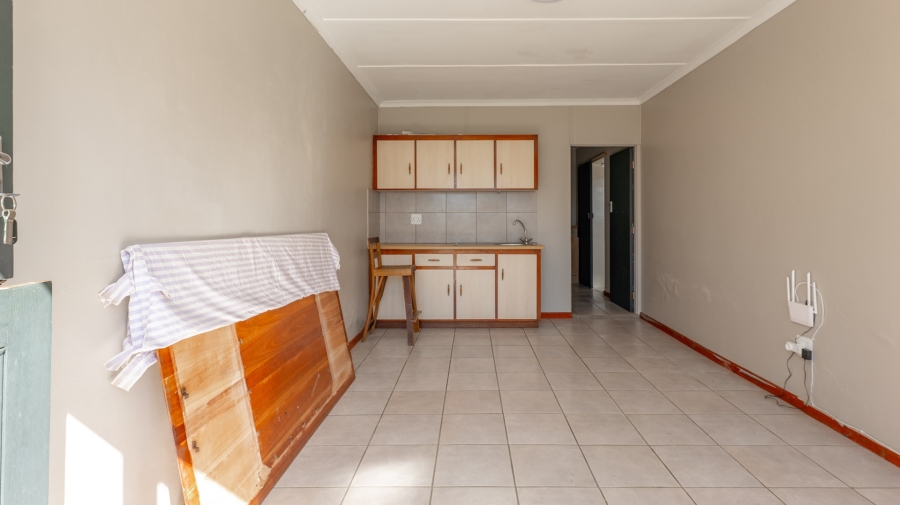 5 Bedroom Property for Sale in Bredasdorp Western Cape